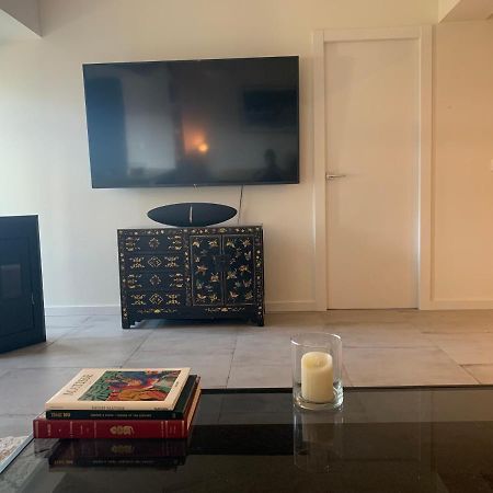 Modern Apartment Ideally Located 포티마오 외부 사진