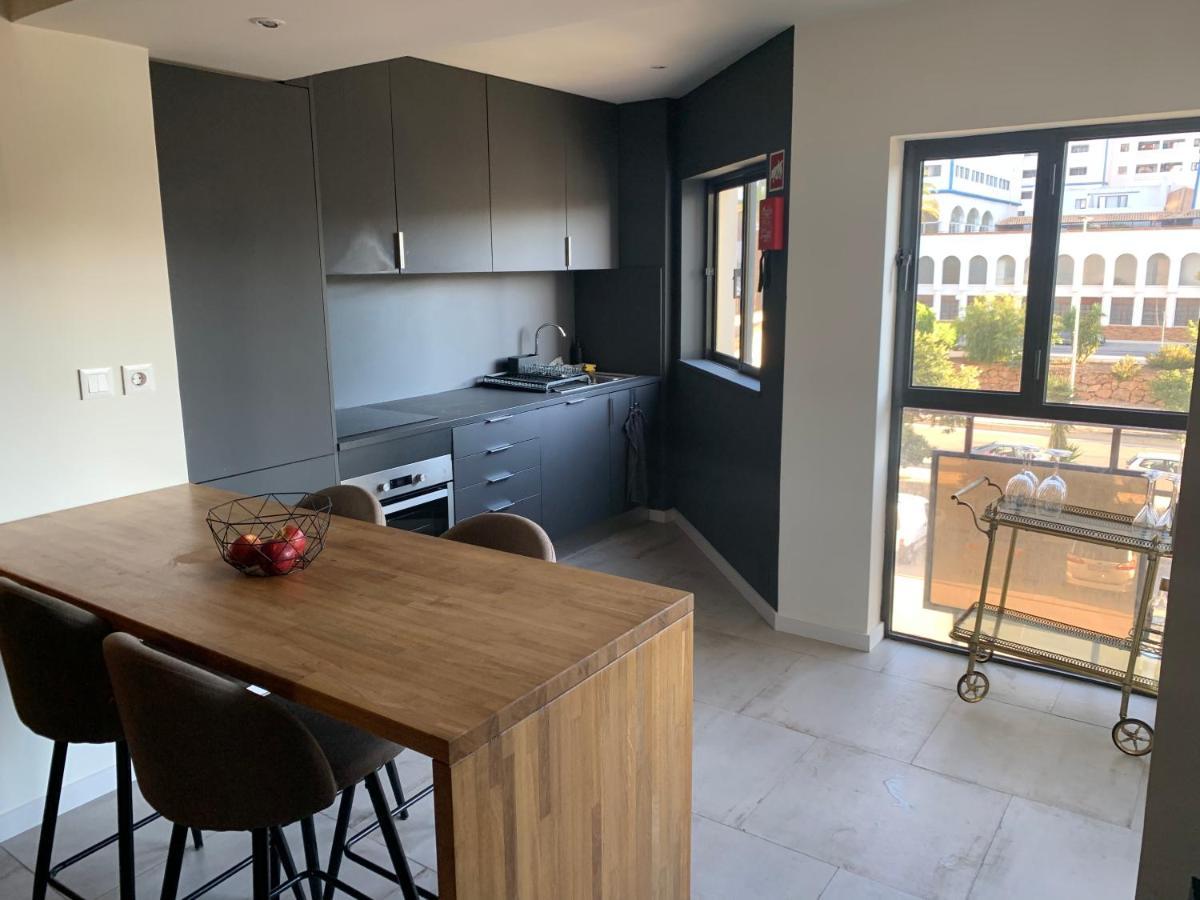 Modern Apartment Ideally Located 포티마오 외부 사진